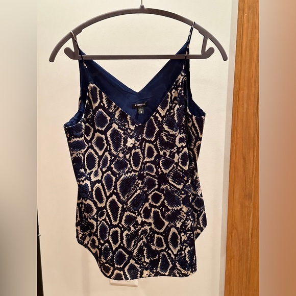 NWT: Women’s Medium Express camisole - Picture 3 of 6